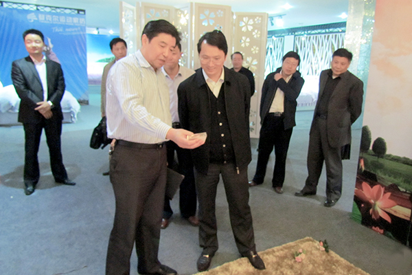 六安市政協(xié)主席、黨組書記付新安來集團走訪調(diào)研